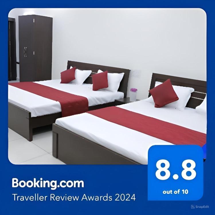 Hotel Jag Laxmi Palace Prime Location Main Road Near Mahakal Temple And Railway Station Ujjain Εξωτερικό φωτογραφία